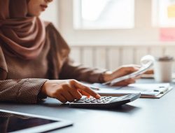 Perempuan Bekerja: Pandangan Islam yang Perlu Diketahui