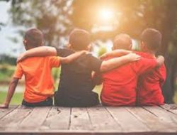 Nasihat Imam Malik tentang Teman dan Waktu