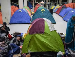 Ribuan Umat Islam Itikaf di Masjid Habiburrahman Bandung