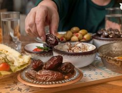 Bolehkah Menggabungkan Puasa Qadha dan Puasa Syawal?