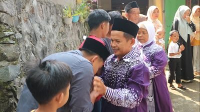 egiman dan istri siap berangkat haji
