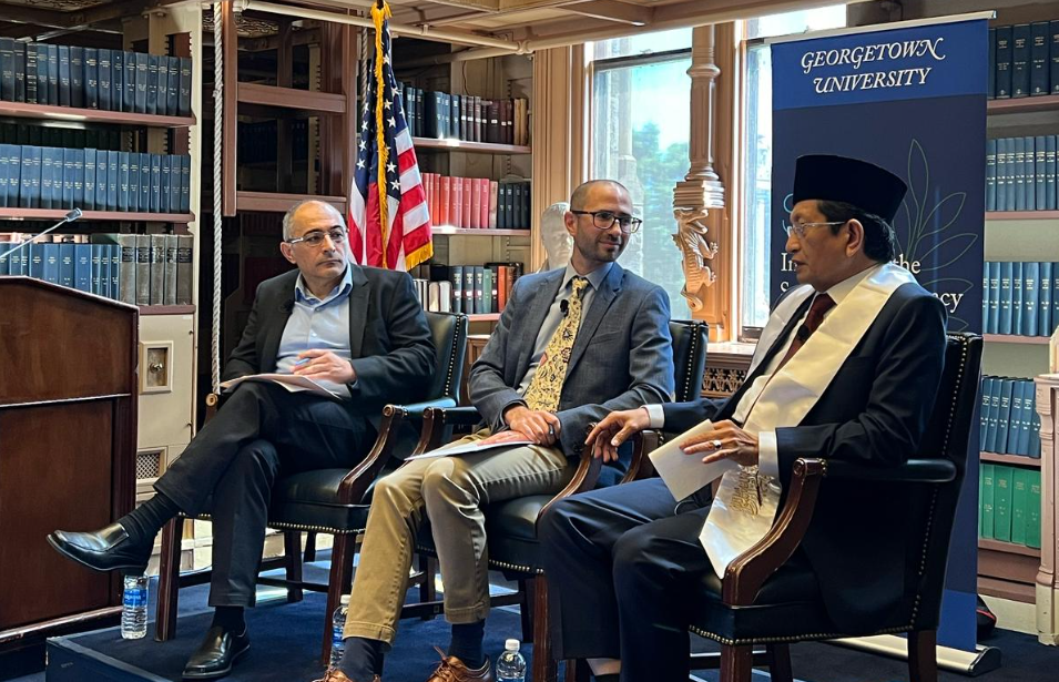 Menag Nasaruddin menyampaikan gagasannya di Georgetown University, Washington