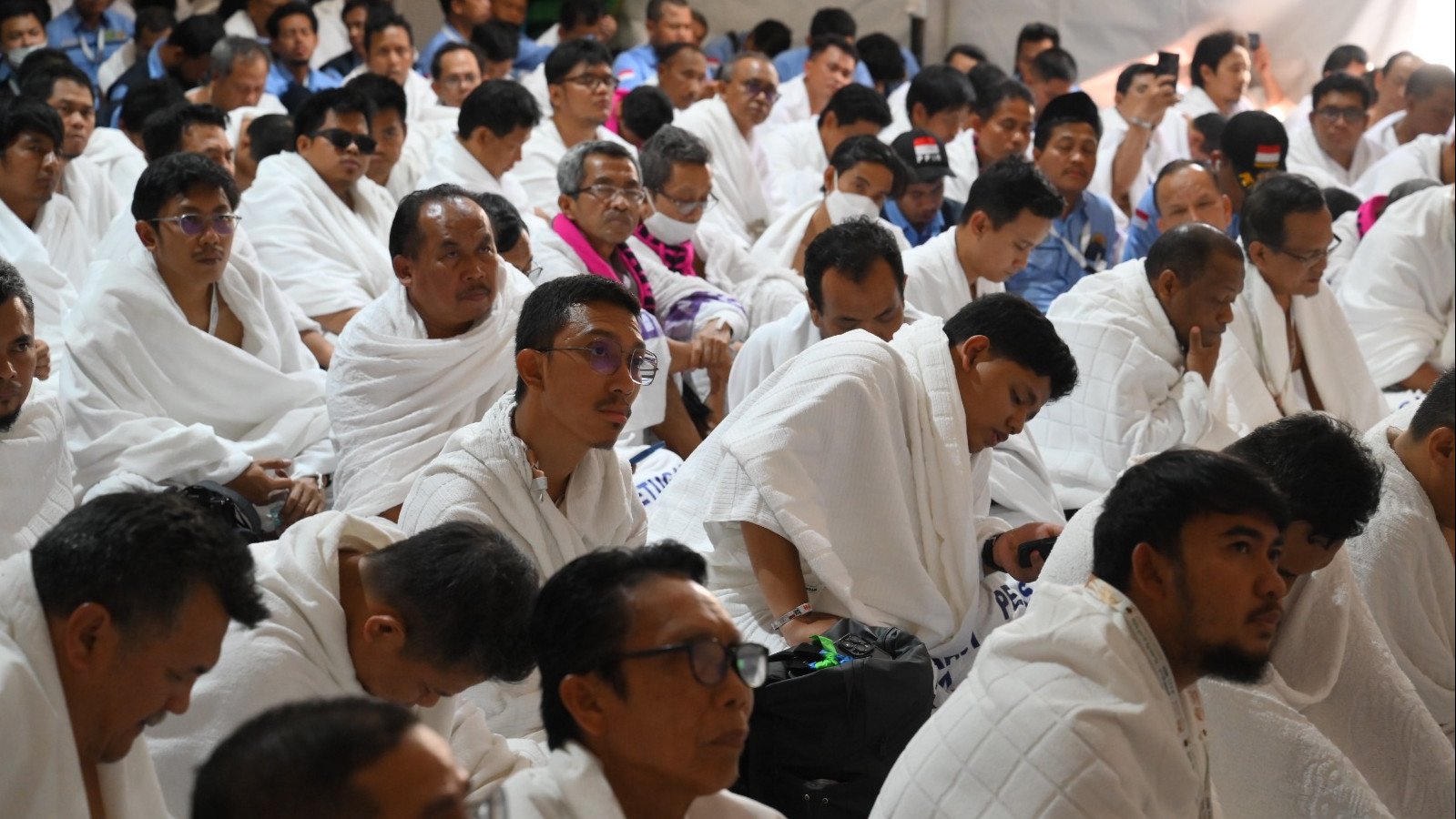 Jemaah sedang wukuf di Arafah