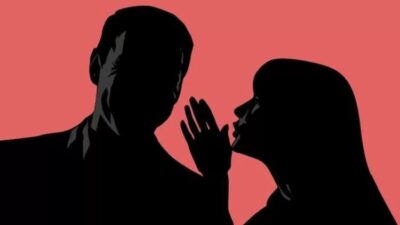Azab bagi Penyebar dan Pendengar Fitnah
