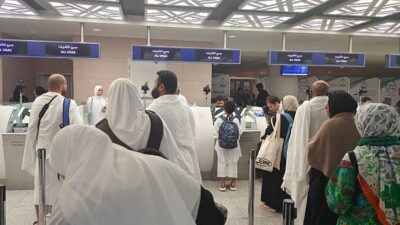 Saudi Permudah Izin Masuk Makkah bagi Enam Kategori