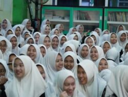 Pesantren Berpotensi Jadi Motor Ekonomi Syariah Regional