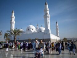 Suhu Madinah 40 Derajat, Jamaah Waspada Heat Stroke