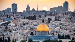 Israel Bakar Masjid dan Rumah Warga Palestina di Hebron