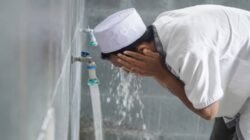 Muslim di Inggris Dipaksa Hemat Air Saat Wudu