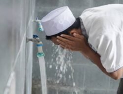Muslim di Inggris Dipaksa Hemat Air Saat Wudu