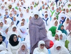 Lebih 100 Ribu Jemaah Ikuti Zikir Kebangsaan HUT Ke-81 RI